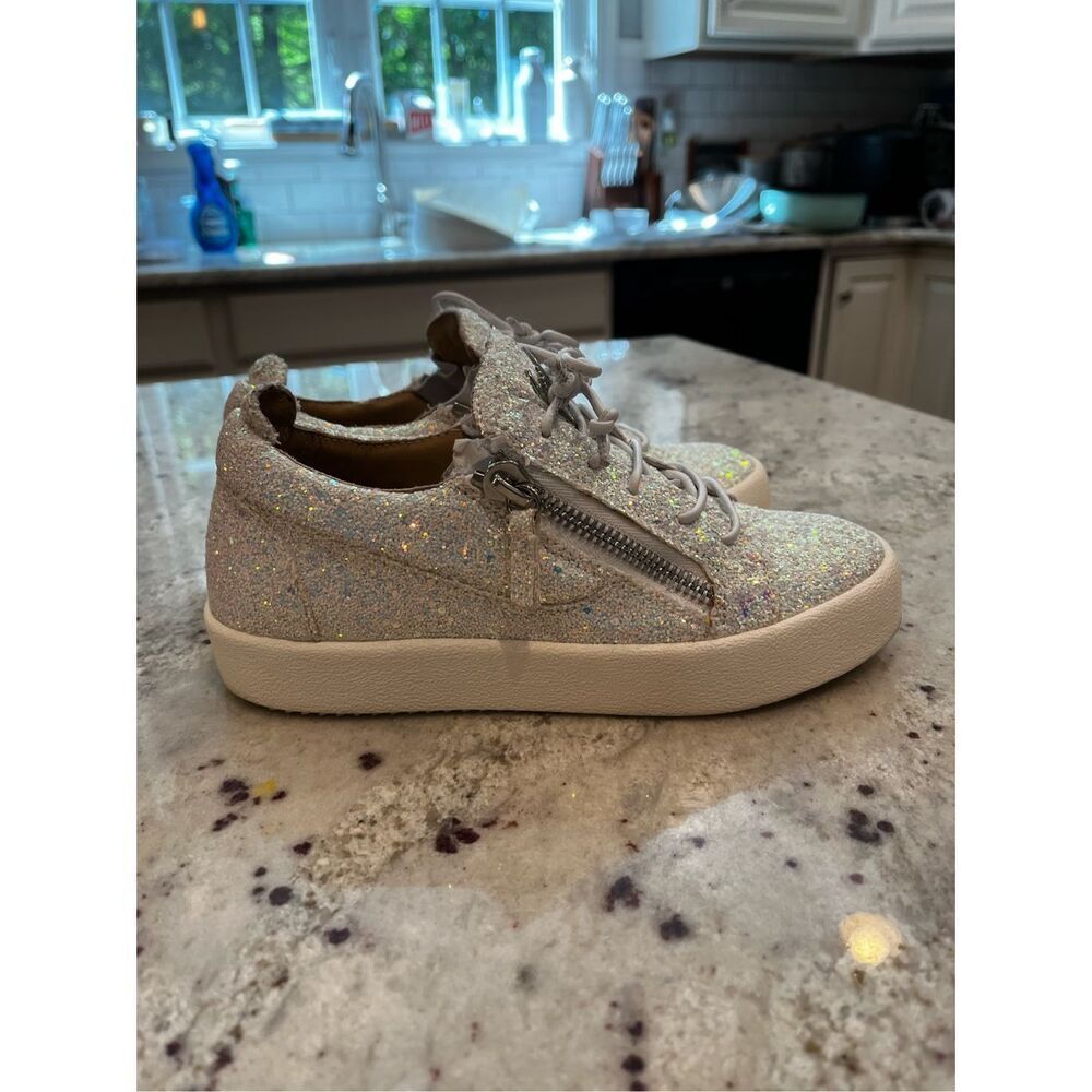 Giuseppe Zanotti White May London Glitter Side Zipper Sneakers Sz 37 or 6.5